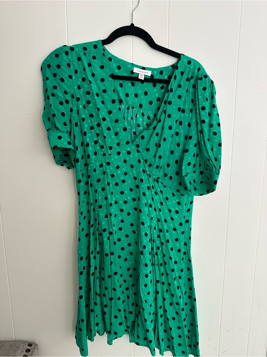 Topshop Dresses & Skirts - Topshop Green Polka Dot Short Sleeve Wrap Dress
